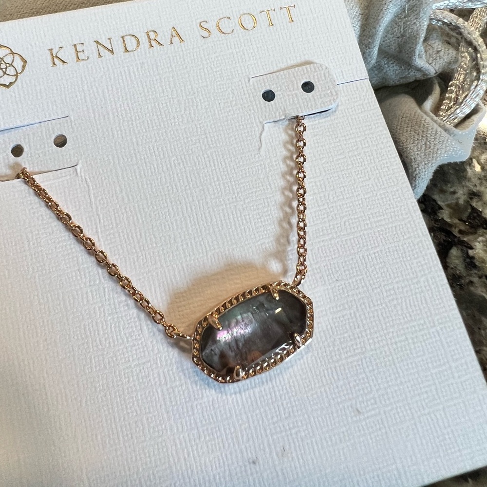 NWT Kendra Scott Retired Elisa Necklace Crystal Gray Illusion & Rose Gold RARE! - Picture 3 of 12
